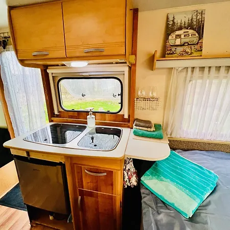 Karavan V Brezovem Hajecku Tatil Evi